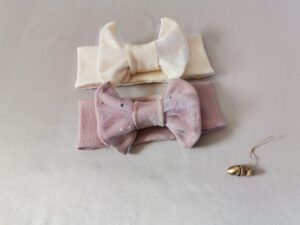 Medvilninės galvajuostės su bantuku – pieno baltumo ir pelenų rožės spalvos