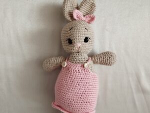 Nerti žaisliukai Kiškučiai - šviesiai rožinės spalvos