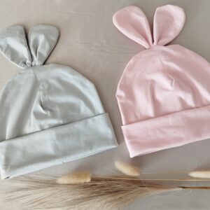 Rankų darbo siūtos kepurės su ausytėmis kūdikias ir vaikams.