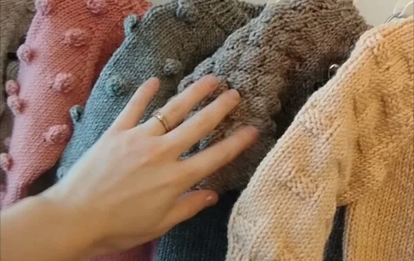 RANKŲ DARBO GAMINIŲ PRIVALUMAI – UNIKALUMAS, KOKYBĖ, MEILĖ KŪRIMUI