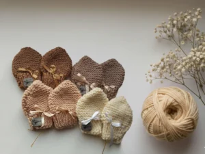 Pastelinių atspalvių pirštinytės kūdikiams – keturių spalvų pasirinkimai